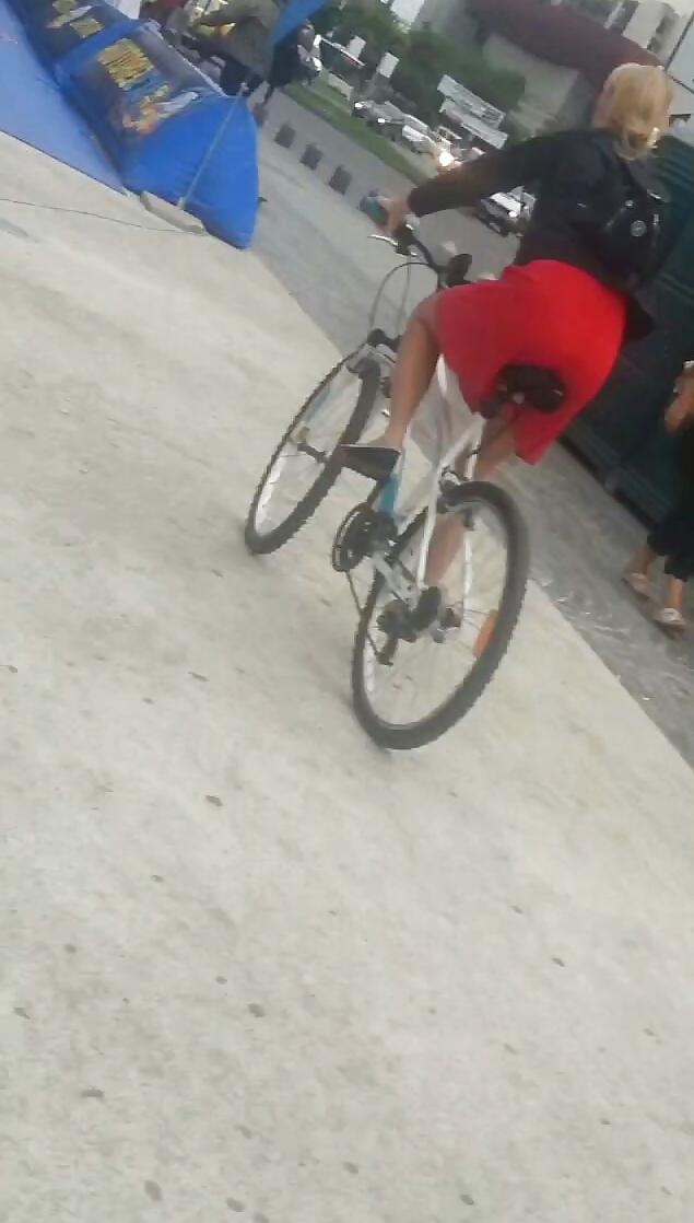 23P Spy sexy women in bicycle romanian