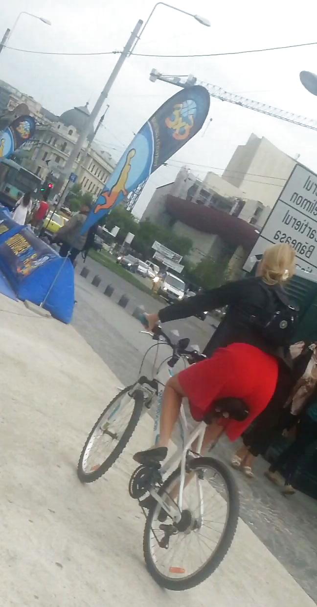 23P Spy sexy women in bicycle romanian