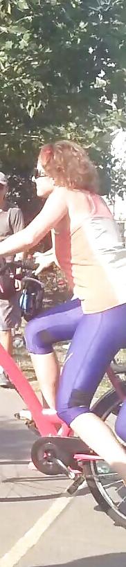 23P Spy sexy women in bicycle romanian