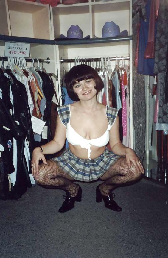 25P Russian married slut Anna Nikolaeva, now lives in the U.S.12