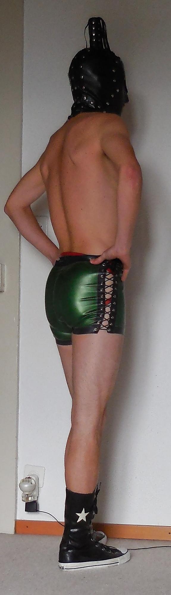 13P Latex catsuit and latex converse