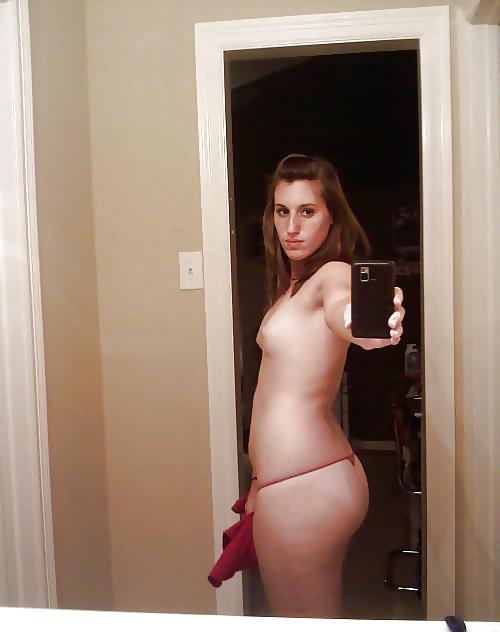 25P Selfie Amateur Babes - vol 125!