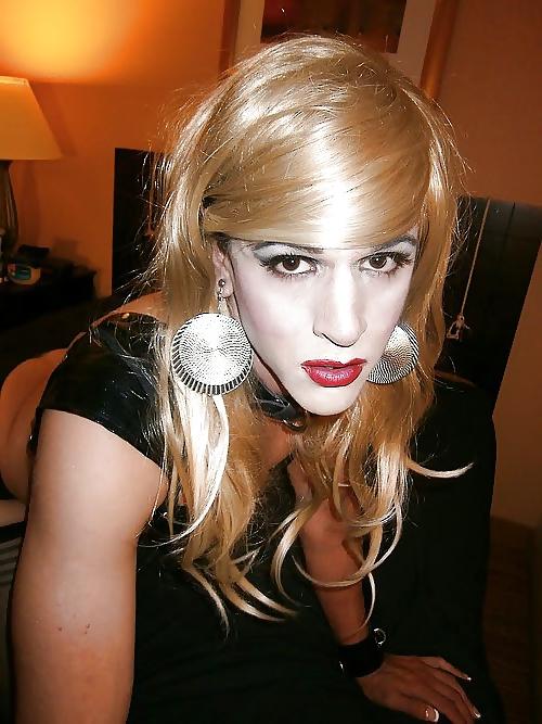 20P Hot babes so sexy