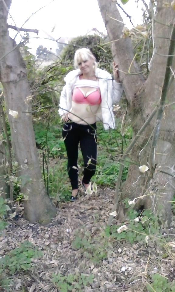 11P Hungarian mature milf Eva (non-nude) 