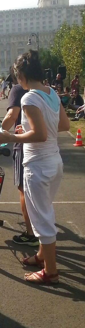 25P Spy sexy women in bicycle romanian