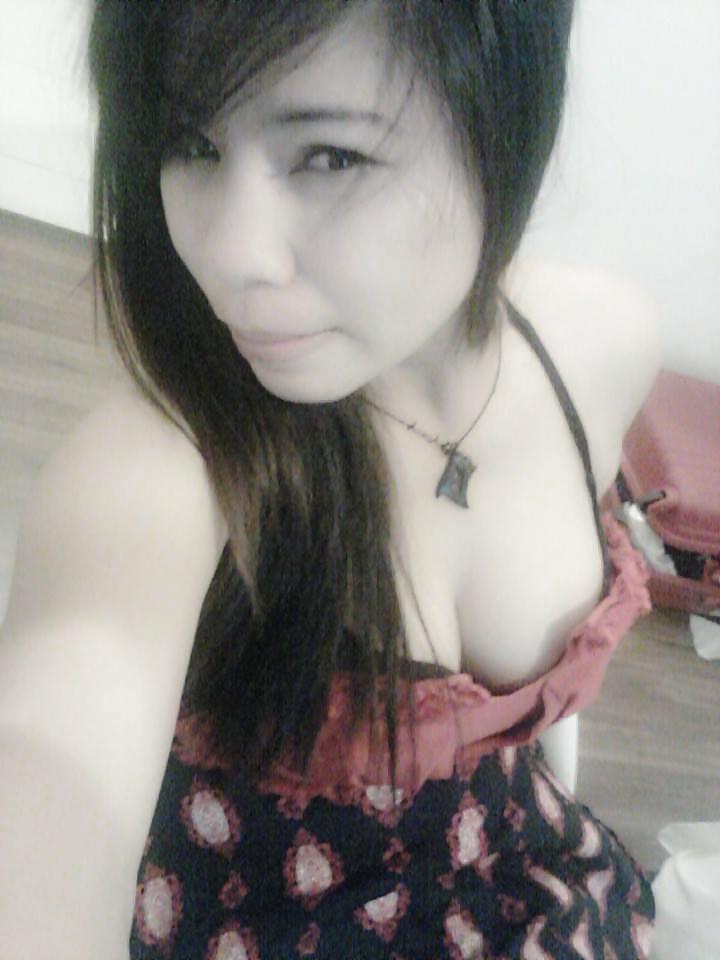 21P Dinda Que Indonesian