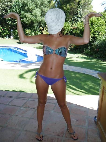 25P More bikini babes
