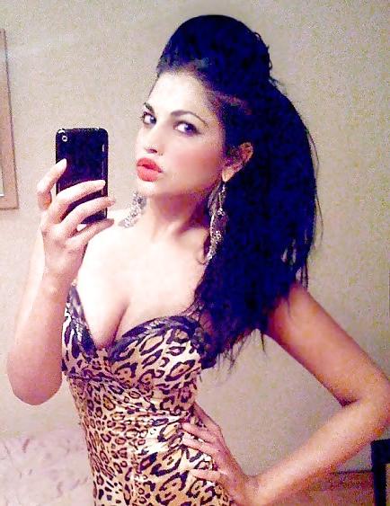 25P Sexy Indian & Paki Women