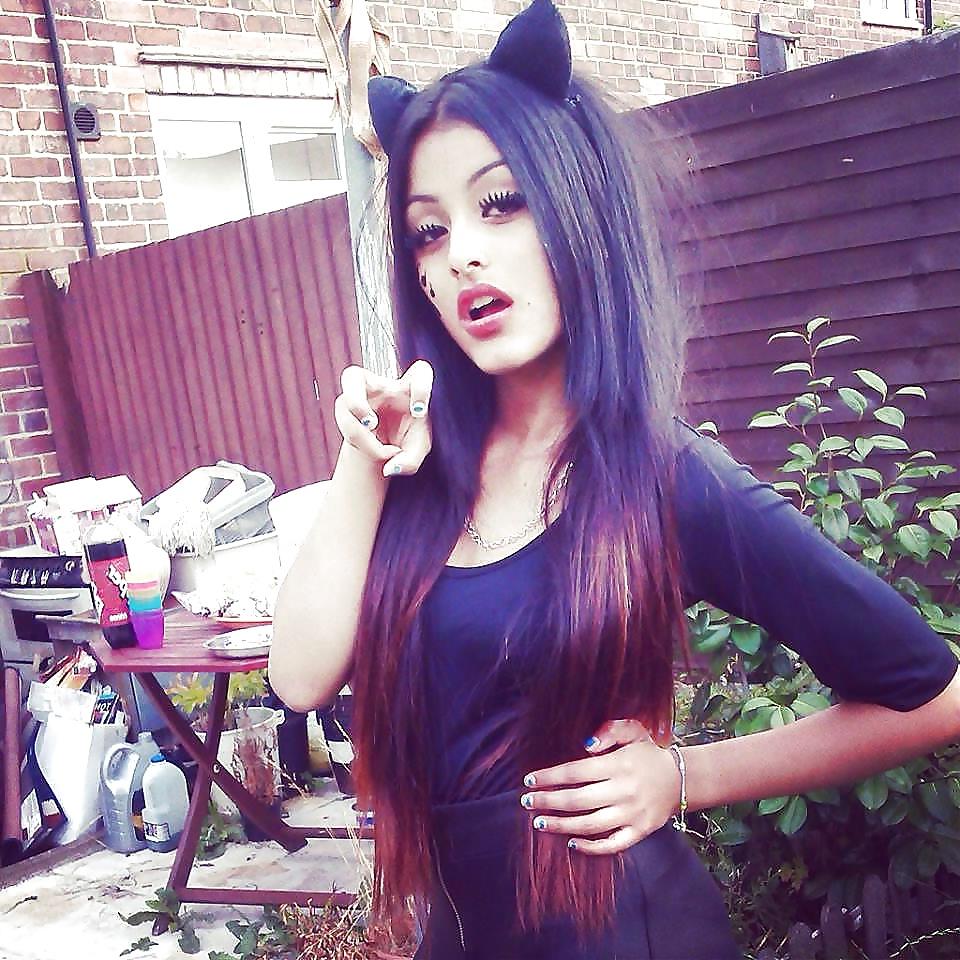 25P Sexy Indian & Paki Women