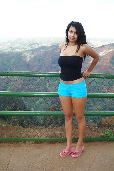 25P Sexy Indian & Paki Women