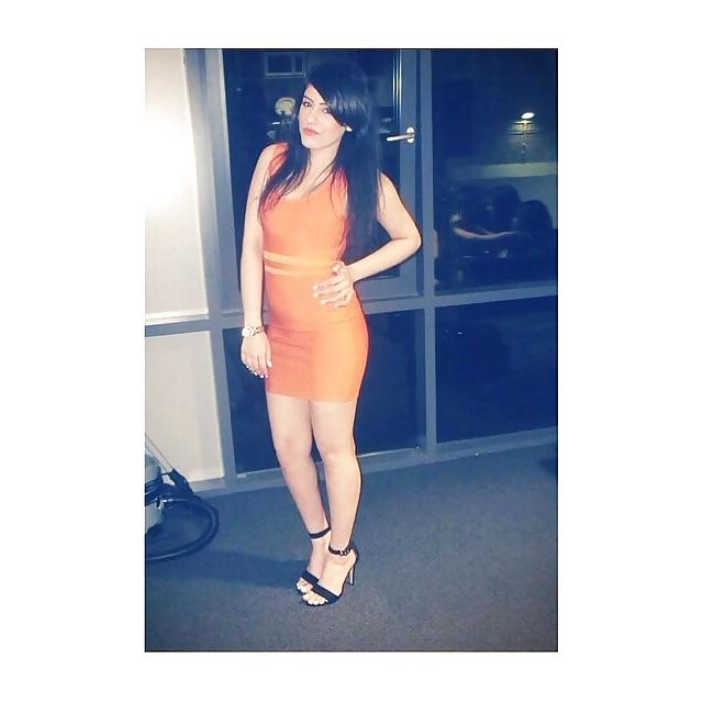 25P Sexy Indian & Paki Women