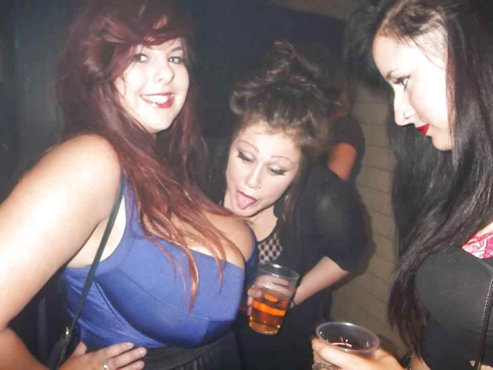 8P Do you love huge tits?