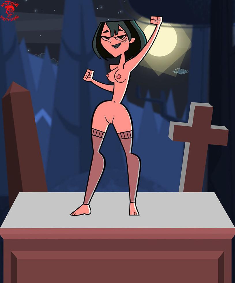 24P Cartoons Milfs Flashing