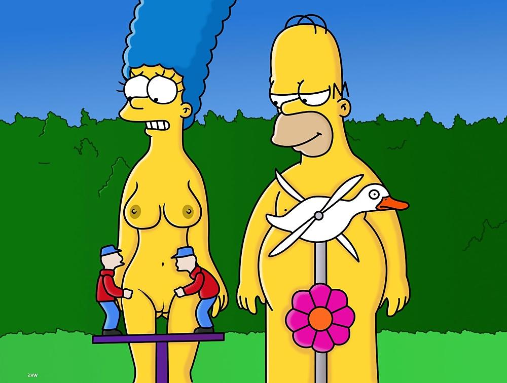 24P Cartoons Milfs Flashing