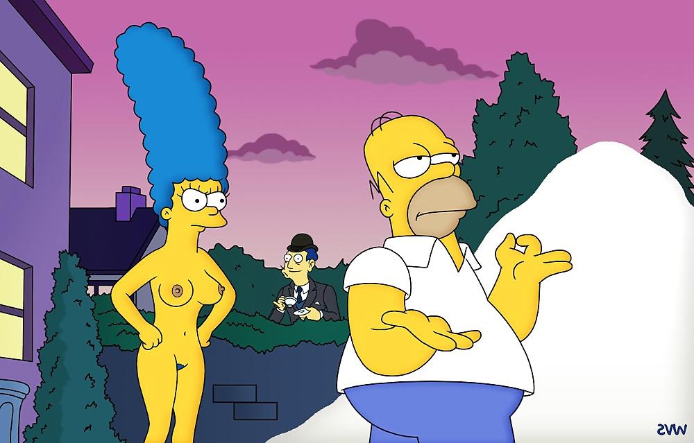 24P Cartoons Milfs Flashing