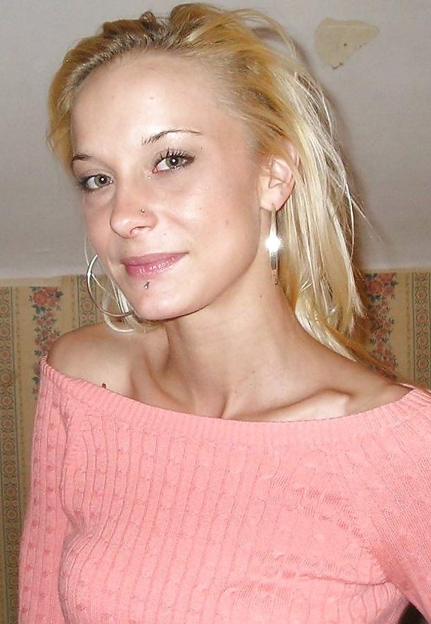 9P Skinny No Tits Blonde