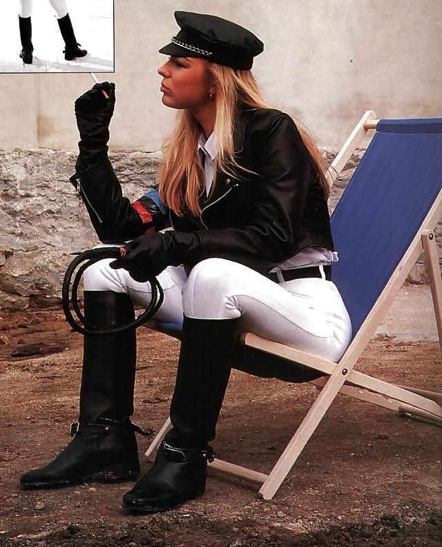 25P Smoking Babes 4