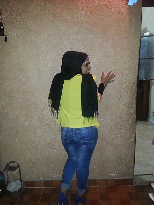 12P Hijab Best ass