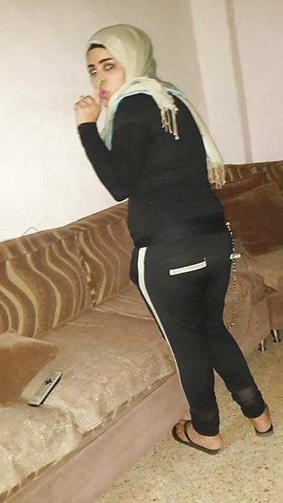 12P Hijab Best ass