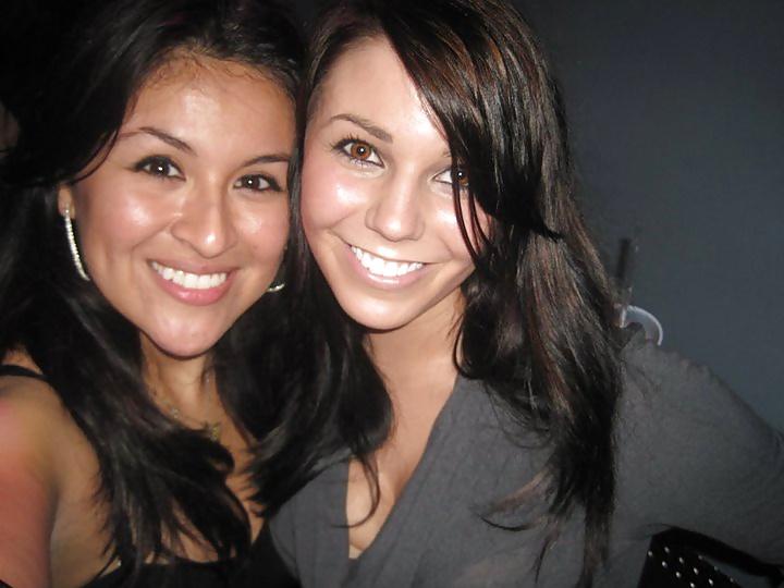 25P Hot amateur babes all dressed up and looking hot