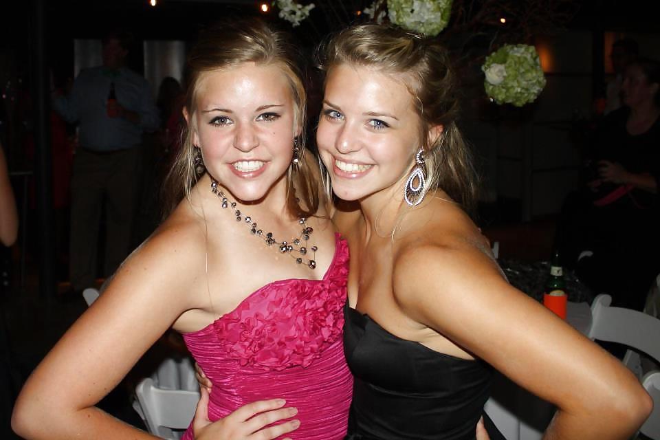 25P Hot amateur babes all dressed up and looking hot