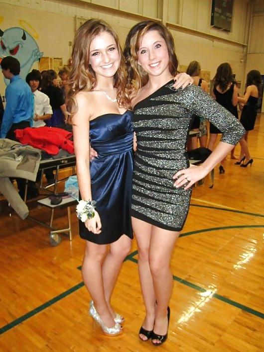25P Hot amateur babes all dressed up and looking hot