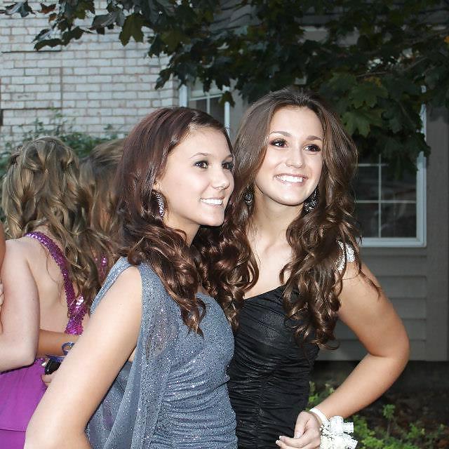 25P Hot amateur babes all dressed up and looking hot