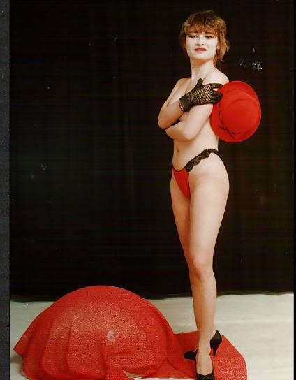 25P Russian married slut Anna Nikolaeva, now lives in the U.S.10