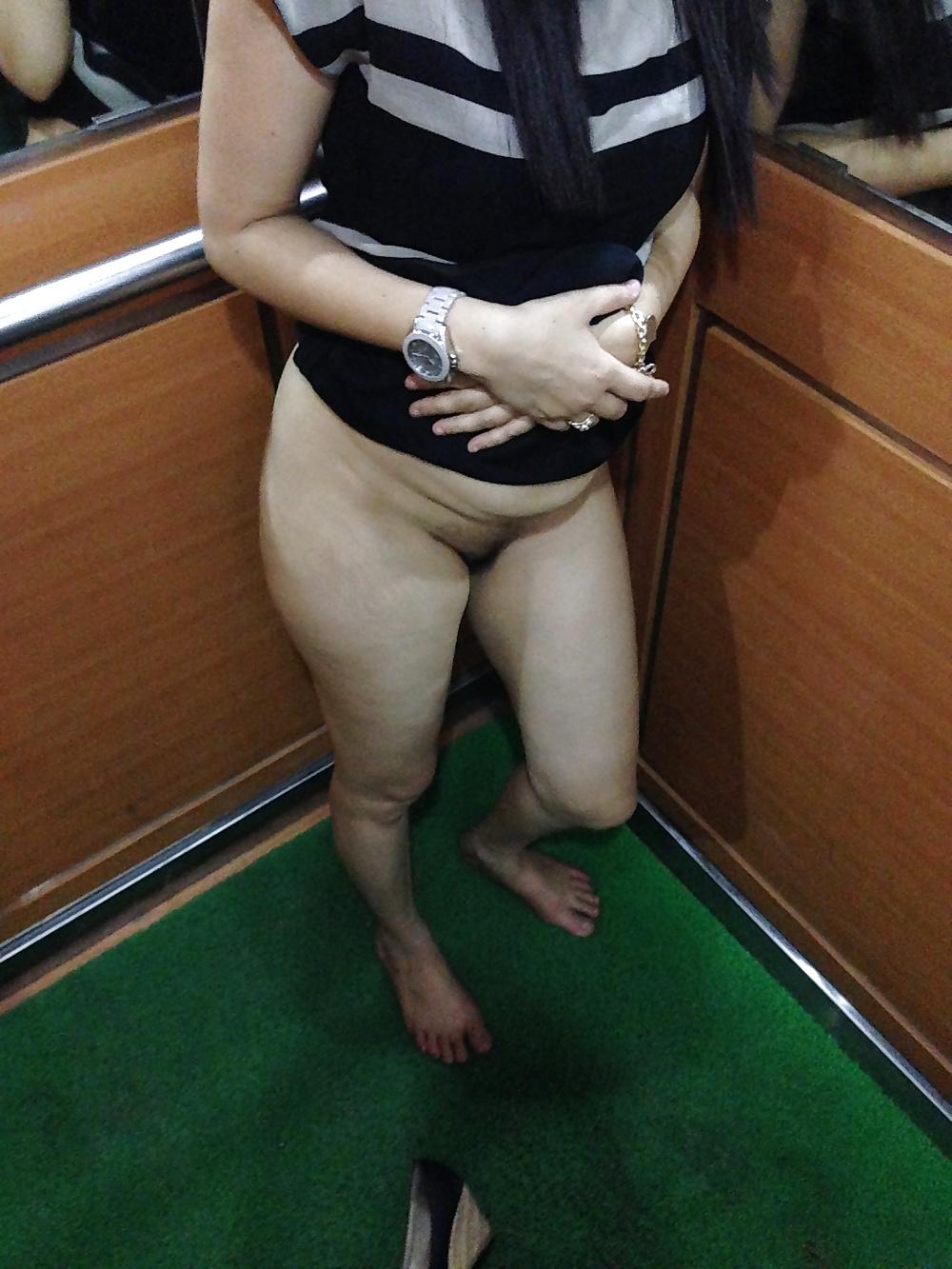 10P My sexy Indian wife posing nude .