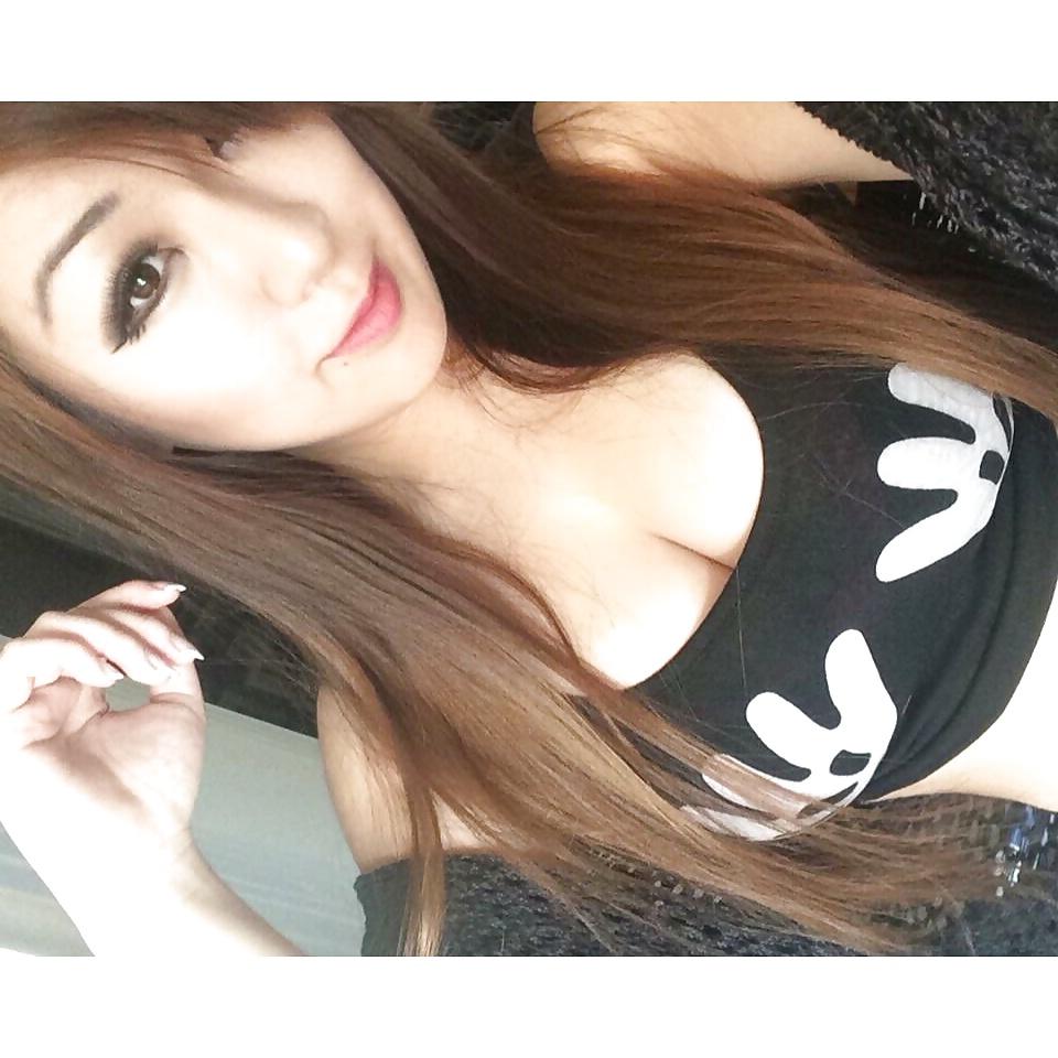25P Busty and Tight Babes
