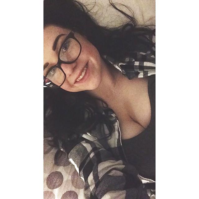 25P Busty and Tight Babes