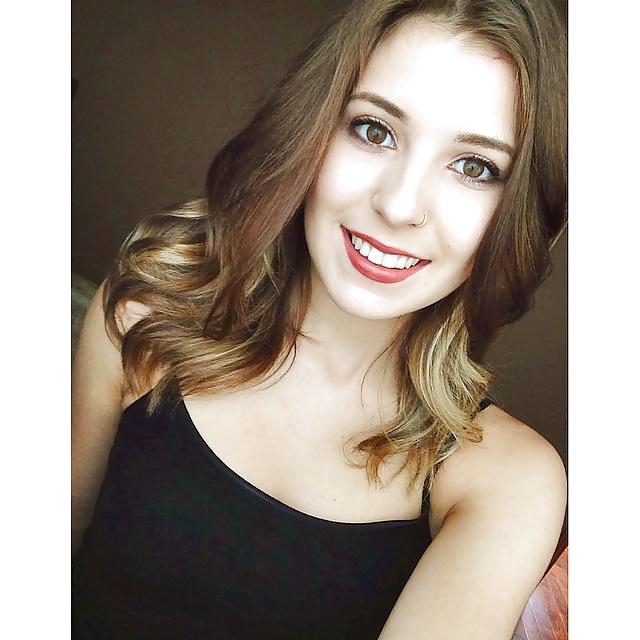 25P Busty and Tight Babes