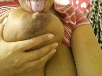 20P WIFEY'S HUGE TITS