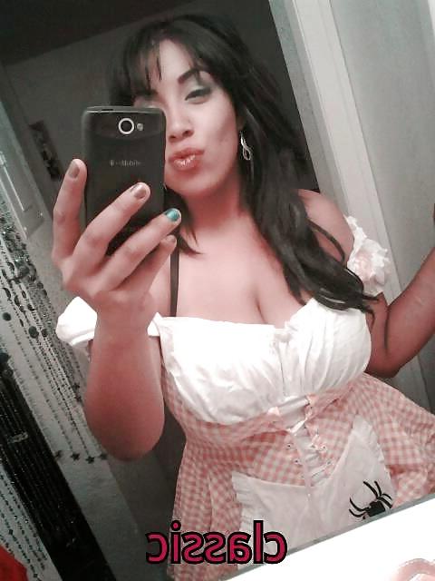 25P Beurette rebeu arabe avec des enormes boobs busty arab