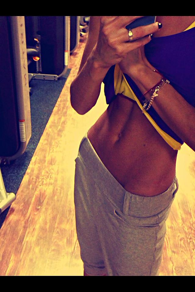 25P Hot Hardbodies and Babes