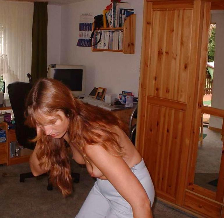 16P German mature posing