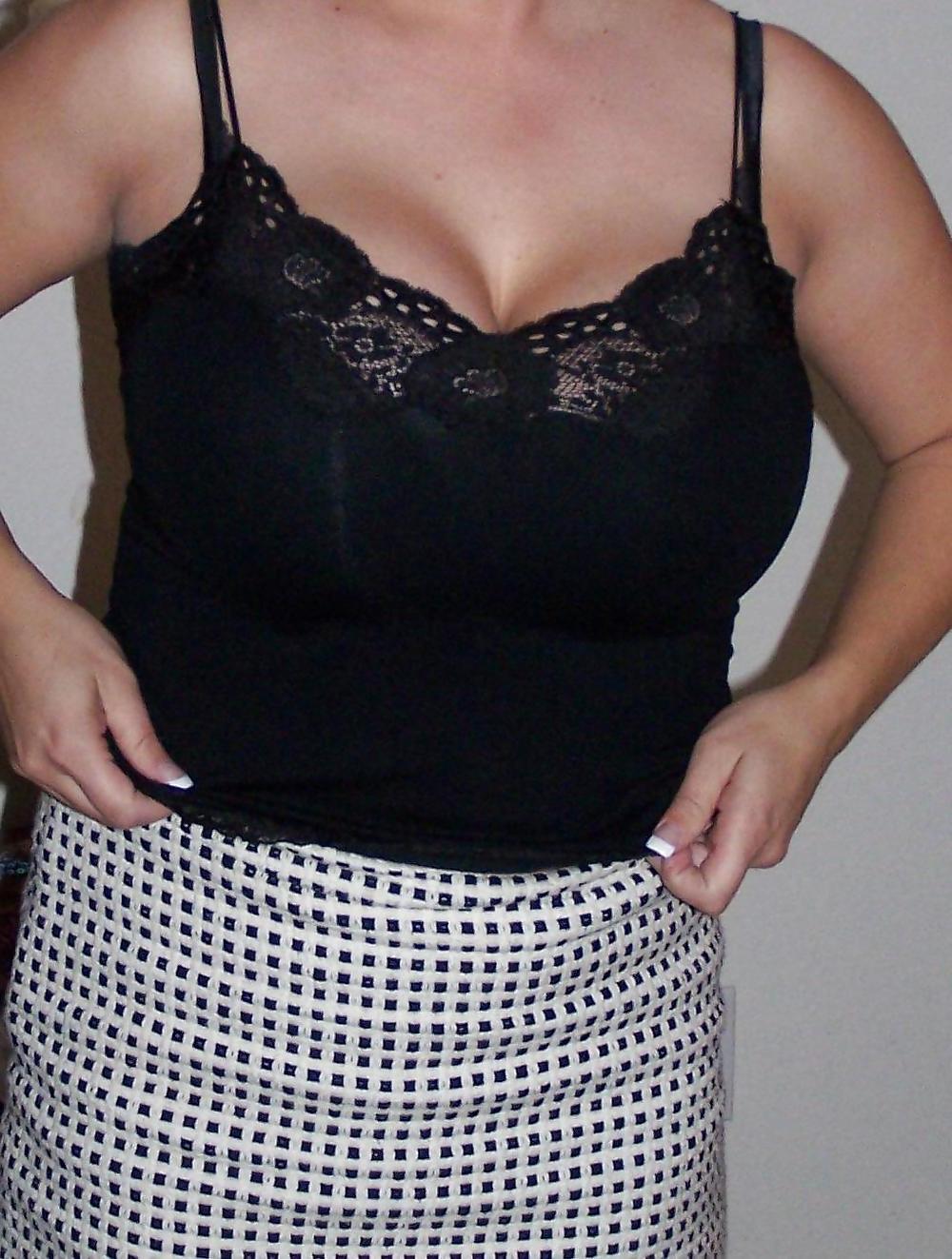 23P Big Tits in Tight Shirts