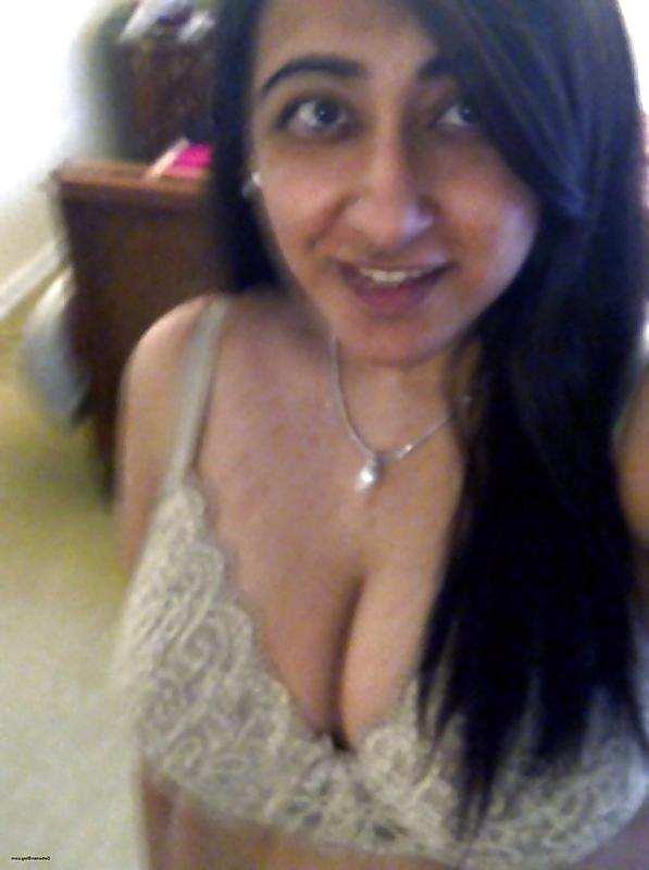 11P Indian wifes shelfie