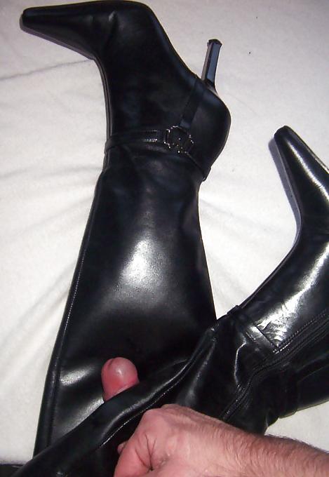 10P Fucking leather boots