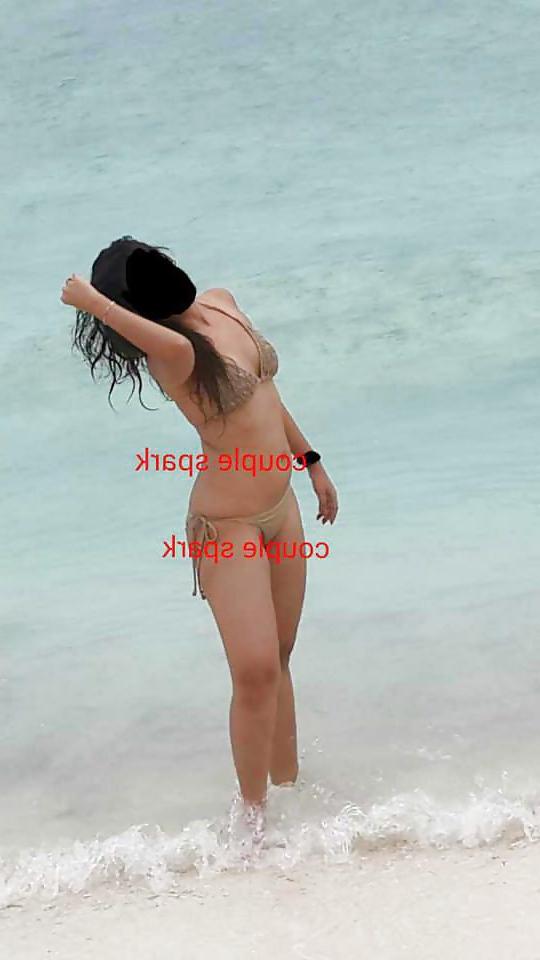 4P Sexy Desi Indian Couple on Beach