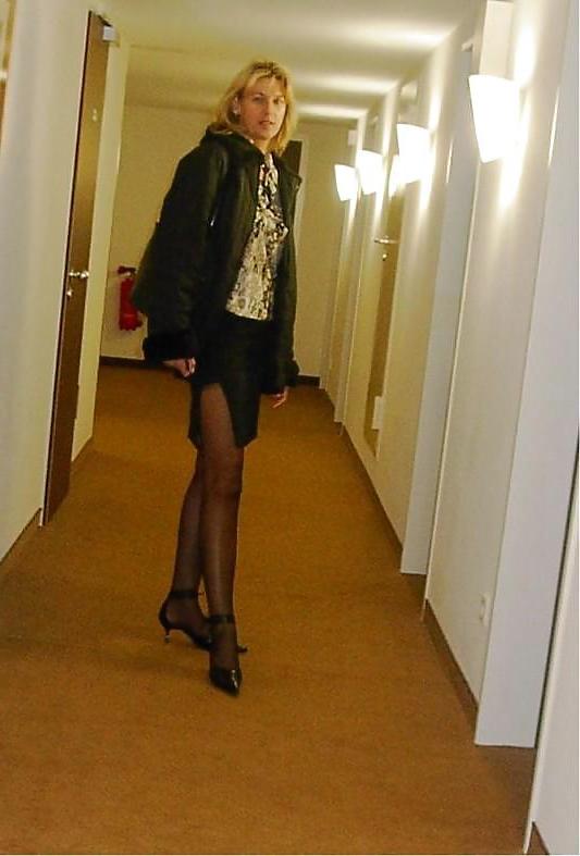 21P Slutty amateur wife having fun