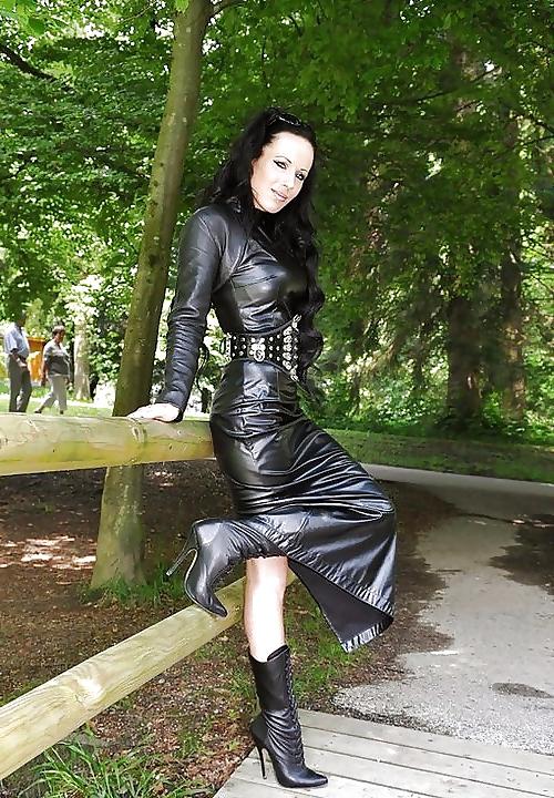 25P My favorite latex , leather and boots 18
