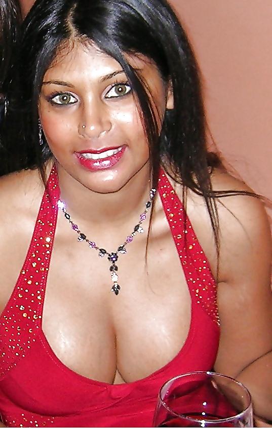 15P Sexy Indian Babes
