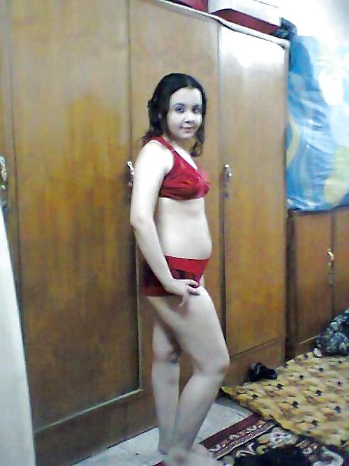 25P Hot Egyptian Babes 2