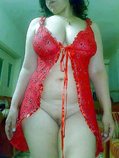 25P Hot Egyptian Babes 2