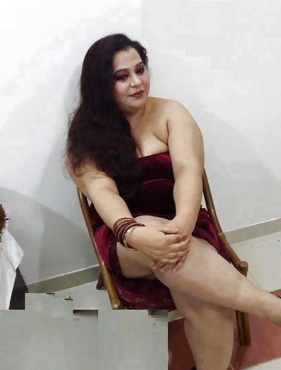 25P Hot Egyptian Babes 2
