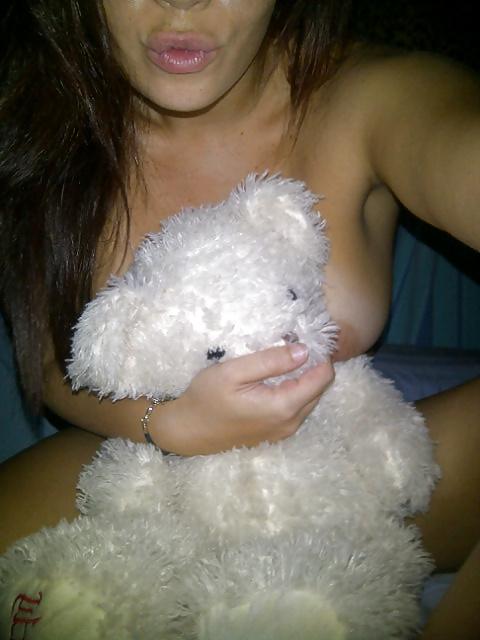 25P Sexy brunette with big boobs and luscious