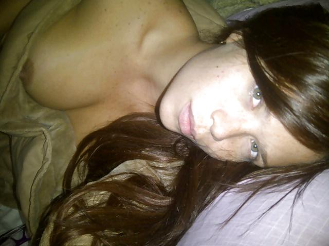 25P Sexy brunette with big boobs and luscious
