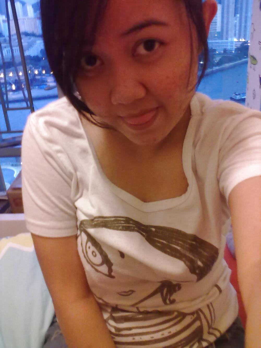 11P Indonesian maid in hong kong