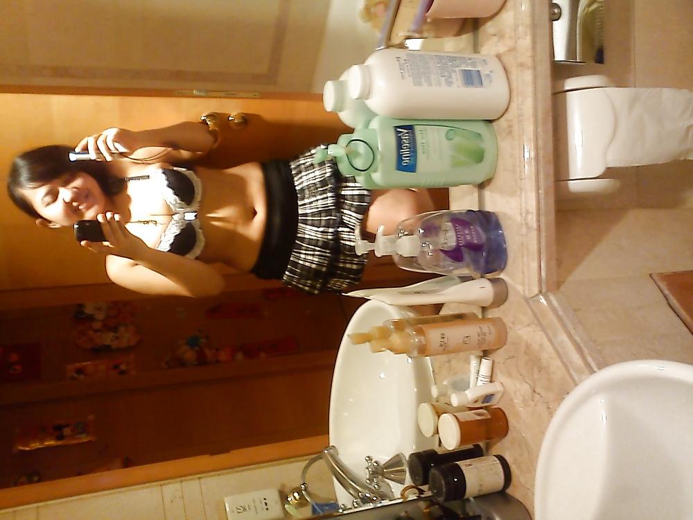 11P Indonesian maid in hong kong